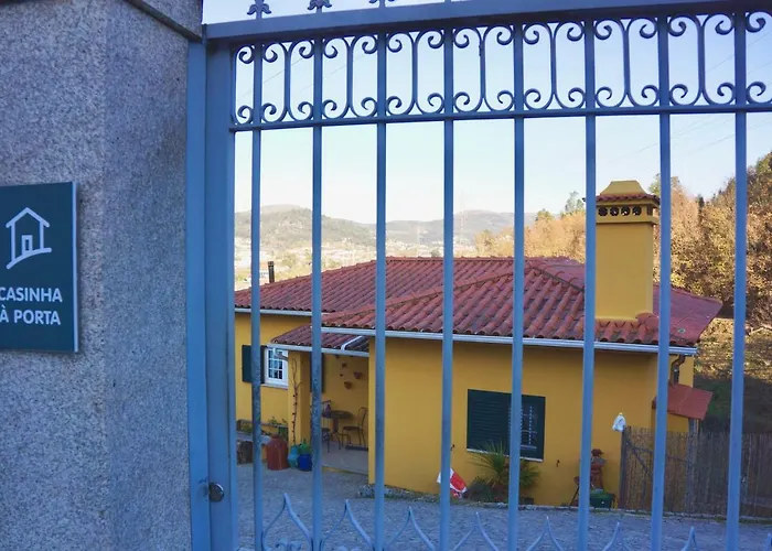 Casinha A Porta * Arouca